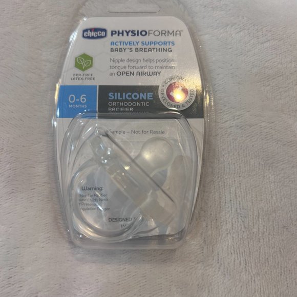 PhysioForma Soft Silicone Orthodontic Pacifier - Picture 1 of 2